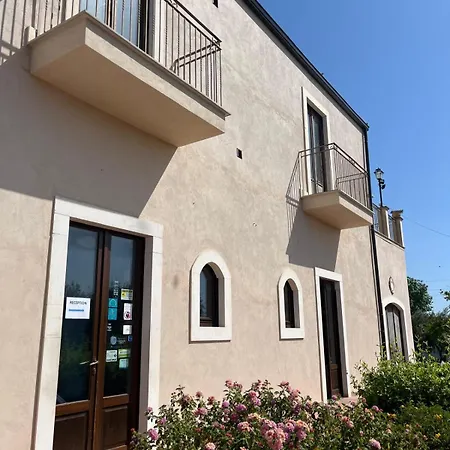 Alloggio per agriturismo Badiula Carlentini